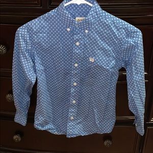 Small 6/8 Cinch button up boys shirt. Almost new.